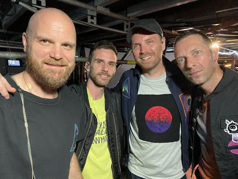  Coldplay lansează un nou album