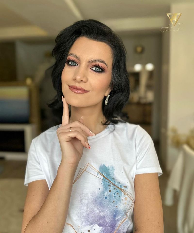 Magdalena Chihaia conduce o afacere de succes