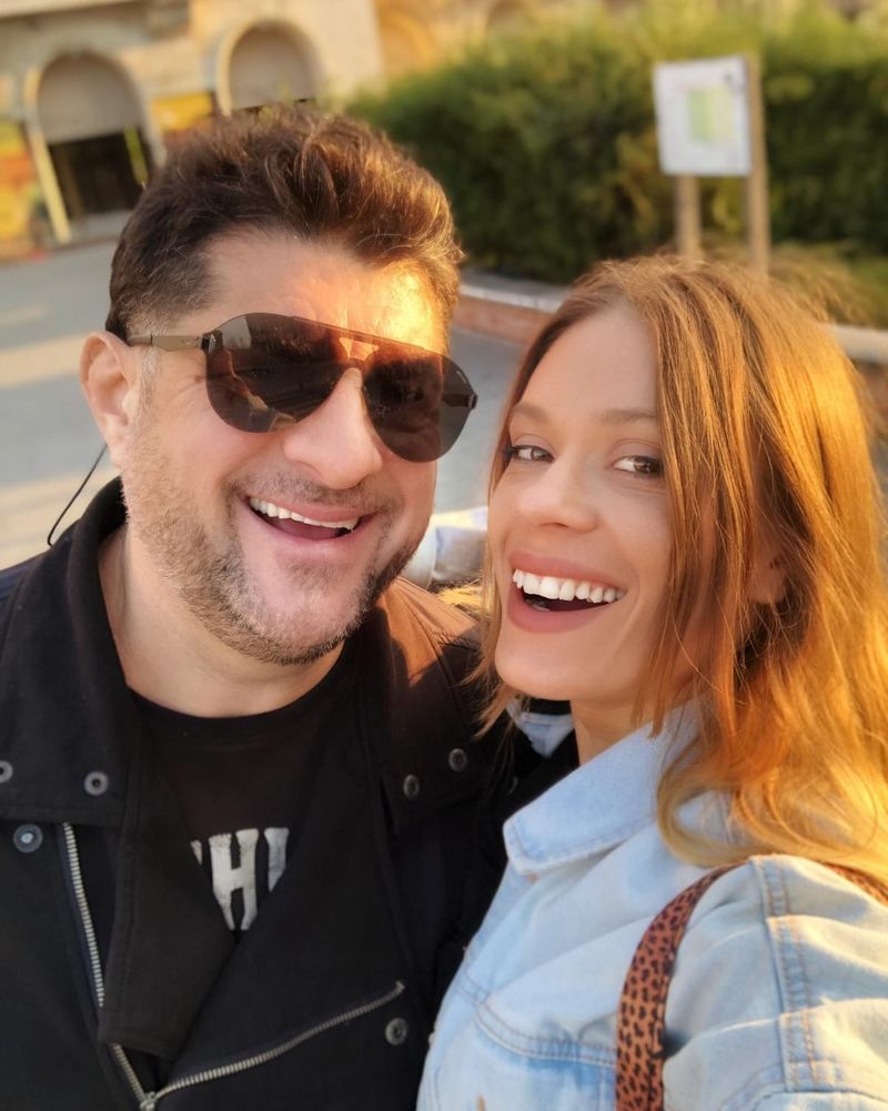 Tavi Colen și Emma trăiesc o frumoasă poveste de dragoste