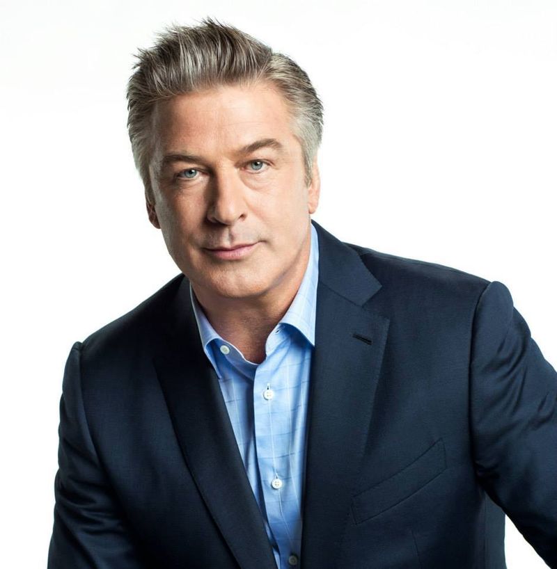 Alec Baldwin, în fața justiției: acuzat de imprudență cu armele pe platourile 'Rust'