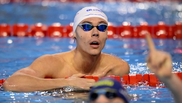 David Popovici continuă să facă senzație! A c&acirc;ştigat a doua oară consecutiv titlul european la 100 m liber. Timpul obținut este al treilea rezultat din istoria probei