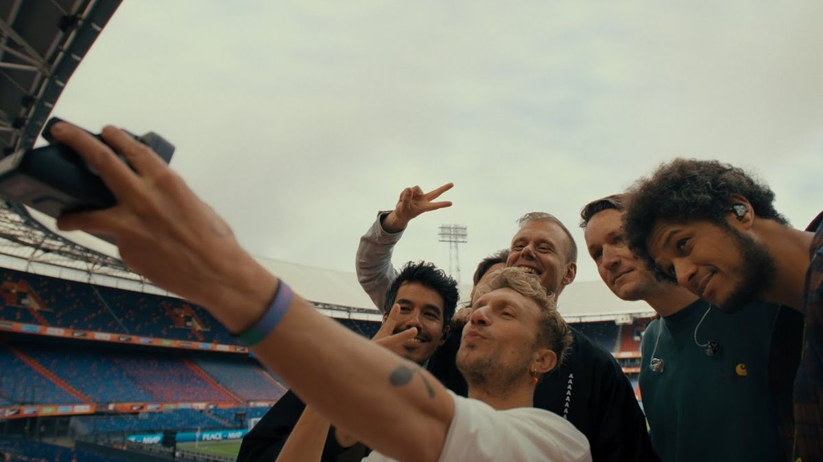 Armin van Buuren & Chef’Special - Larger Than Life 