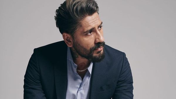 Povestea impresionantă a părinților lui Connect-R: ”Se ceartă ei pe teme din astea că nu sunt bani de mâncare”