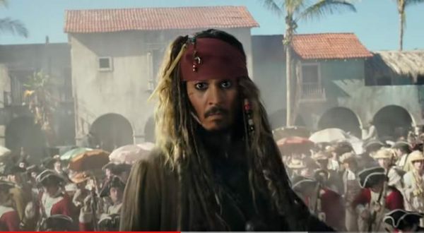 Atacat de rechin. Un actor celebru din "Piraţii din Caraibe" a murit la 49 de ani. Și-a găsit sf&acirc;rșitul &icirc;n timp ce făcea surfing