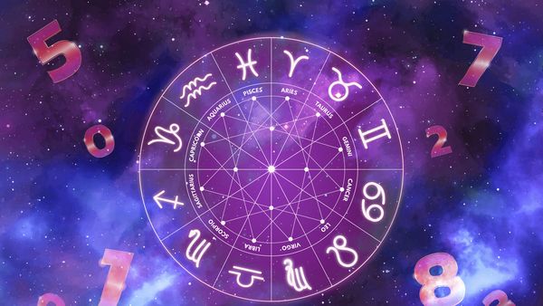 Horoscop zilnic, 26 iunie 2024: Balanțele sunt nevoite să o ia de la capăt pe plan profesional. Capricornii &icirc;și pot crește veniturile