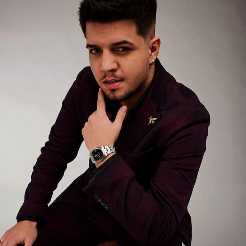 Câți bani cere Babasha ca să cânte la concerte