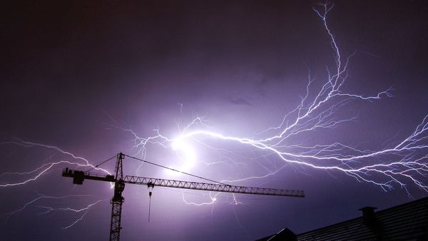 Alertă meteo! România, împărțită între caniculă și furtuni violente! Ce temperaturi anunță meteorologii