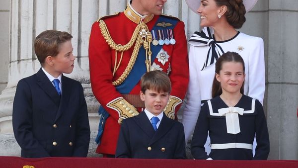 Cum și-a ascuns Kate Middleton urmele lăsate de tratamentul împotriva cancerului la celebra paradă Trooping the Colors: "Într-adevăr a purtat perucă"