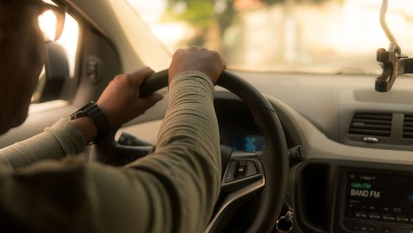 Noi reguli din 2025 pentru șoferii cu permis categoria B