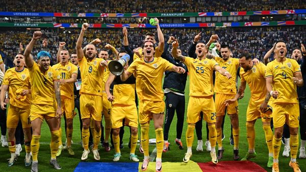 România, în optimile Euro 2024! Selecţionerul Slovaciei, Francesco Calzona, reacţie după calificarea tricolorilor: "Este o echipă puternică şi îmi place cum joacă"