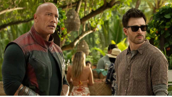 TRAILER: Dwayne Johnson face echipă cu Chris Evans în "Red One"
