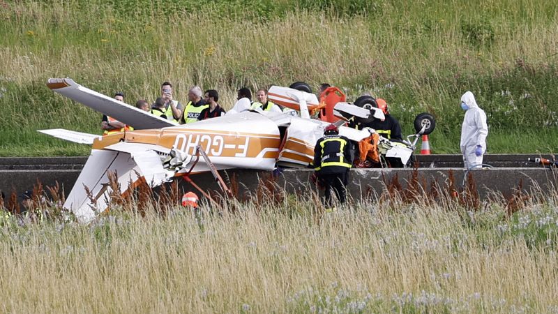 Cine sunt persoanele care și-au pierdut viața în accidentul aviatic