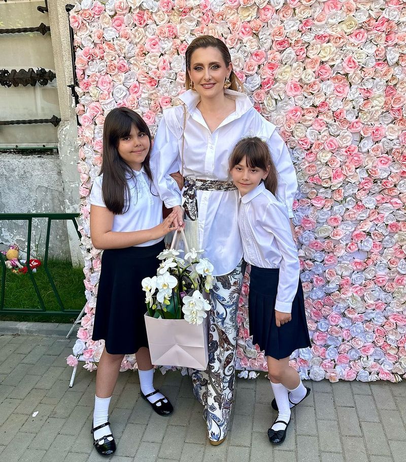 Cum se descurcă Alina Sorescu în rolul de mamă de când a divorțat? 