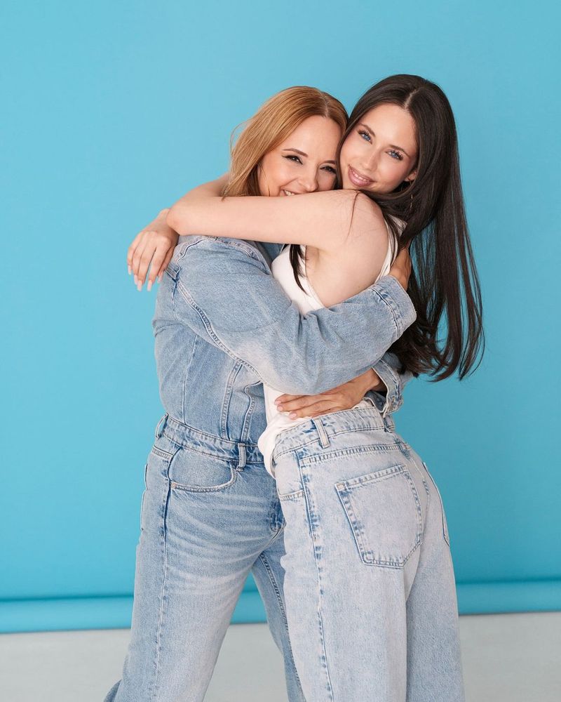 Cum a reacționat Andreea Marin când internauții au criticat-o pe fiica ei? 