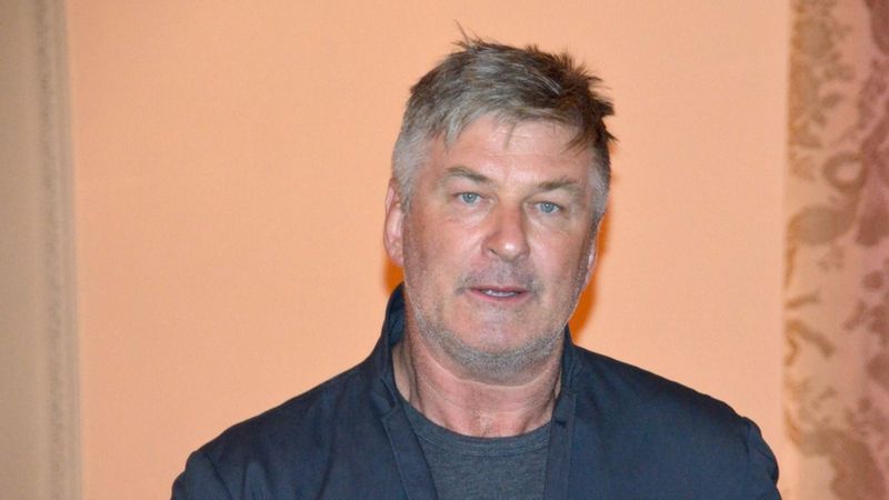 Începe procesul lui Alec Baldwin! Judecătorul a decis că rolul de coproducător al actorului este irelevant în cazul incidentului de pe platourile de filmare de la "Rust"