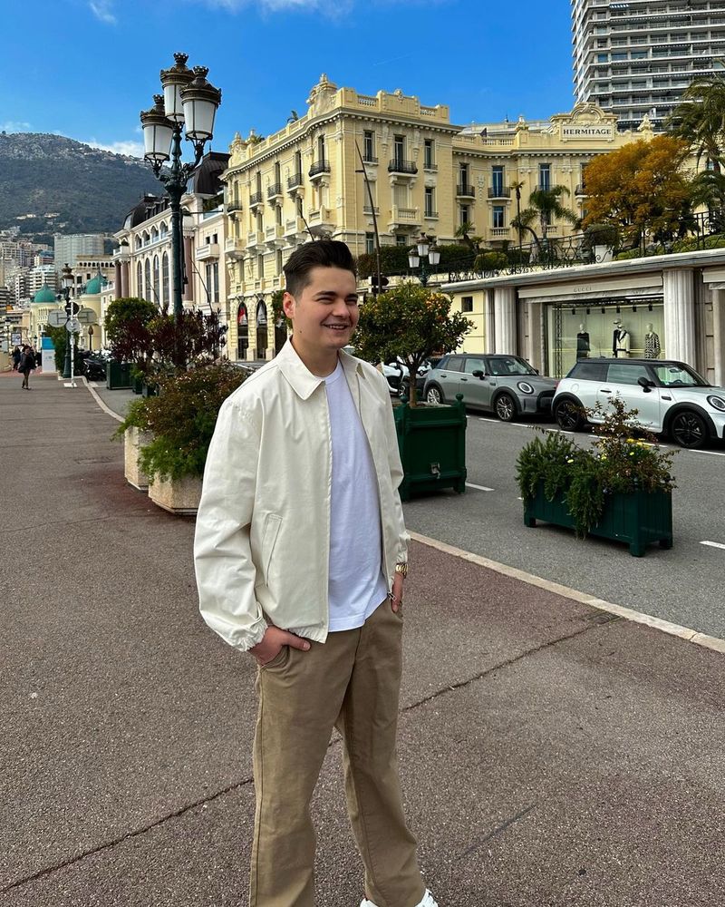 Selly se bucură de un succes răsunător în afaceri