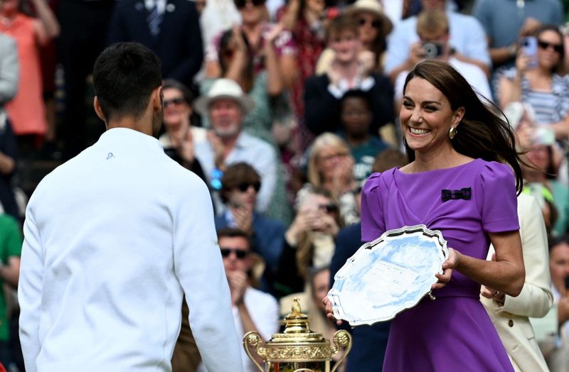 Kate Middleton a înmânat trofeul câștigătorului de la Wimbledon