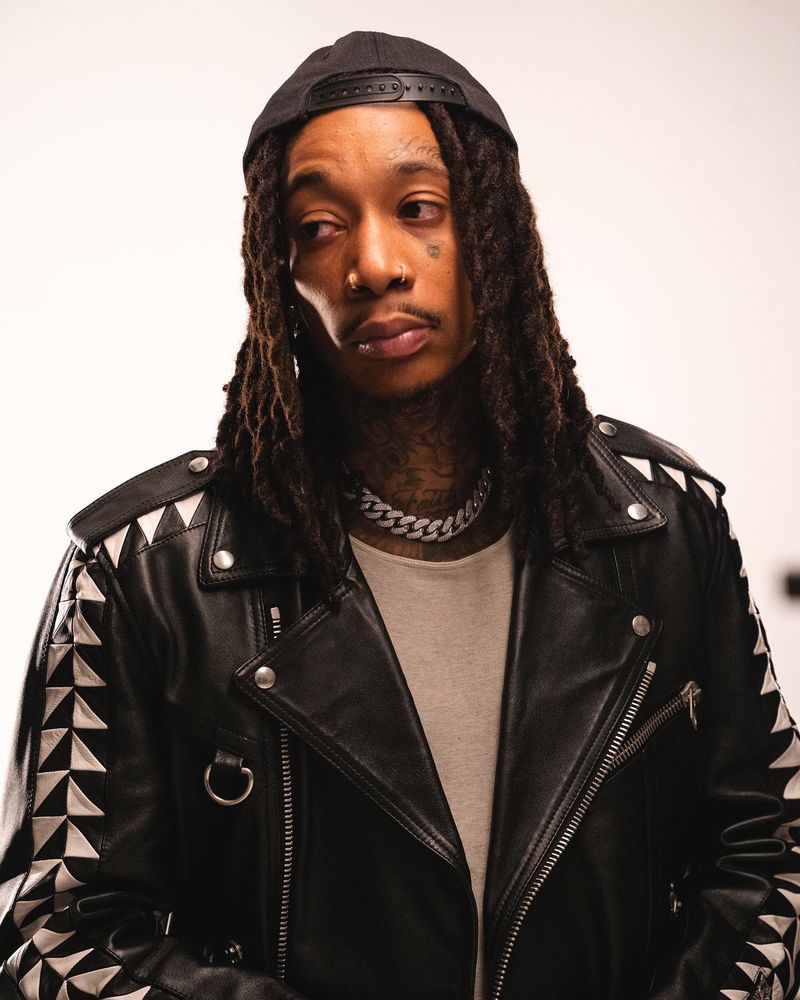 Wiz Khalifa, urmărit penal după ce a fumat canabis pe scena festivalului din Costinești