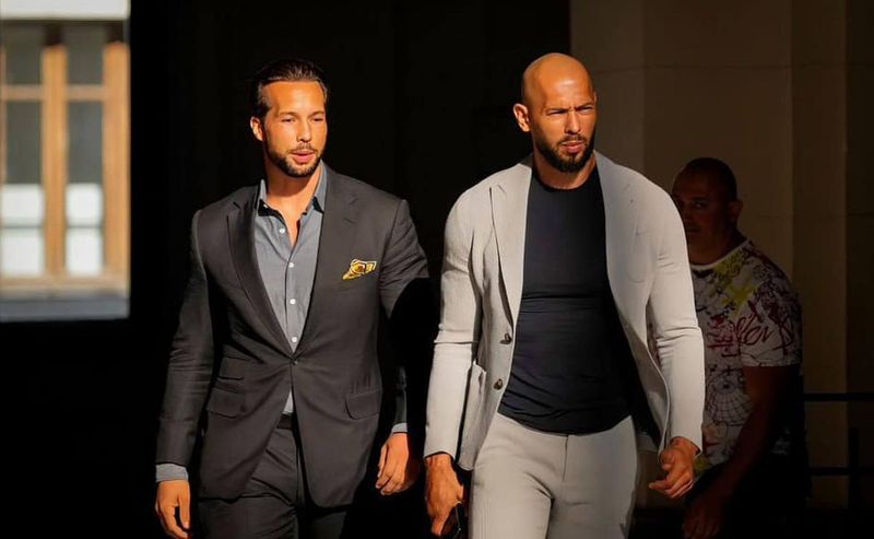  Andrew Tate și fratele său Tristan 