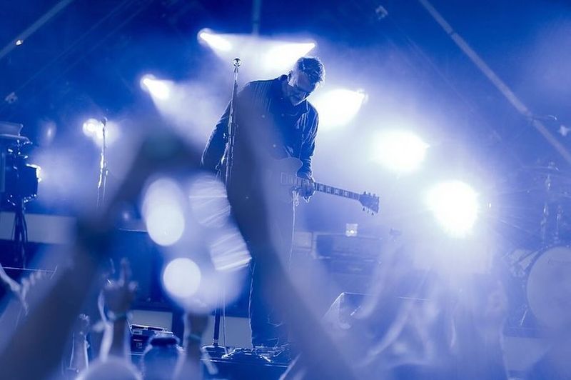  Josh Homme necesită o operație de urgență 