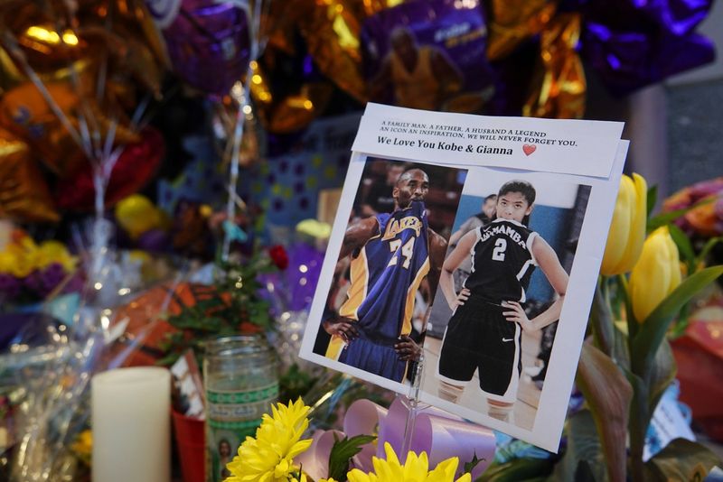 Tatăl lui Kobe Bryant a murit la 69 de ani. 