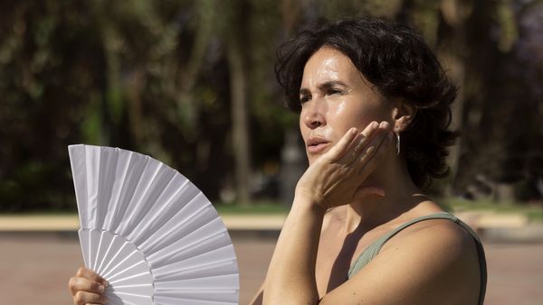 5 mari greșeli pe care oamenii le fac când e caniculă