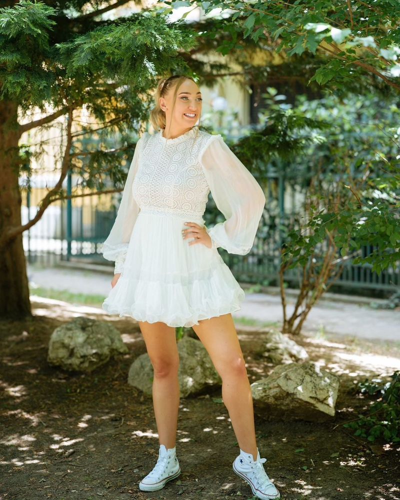 Ilona Brezoianu se căsătorește religios astăzi.