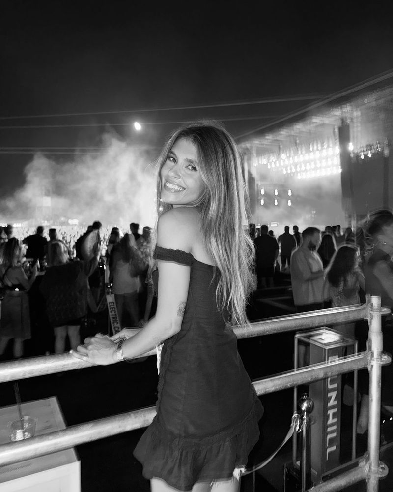 Sânziana Negru gest