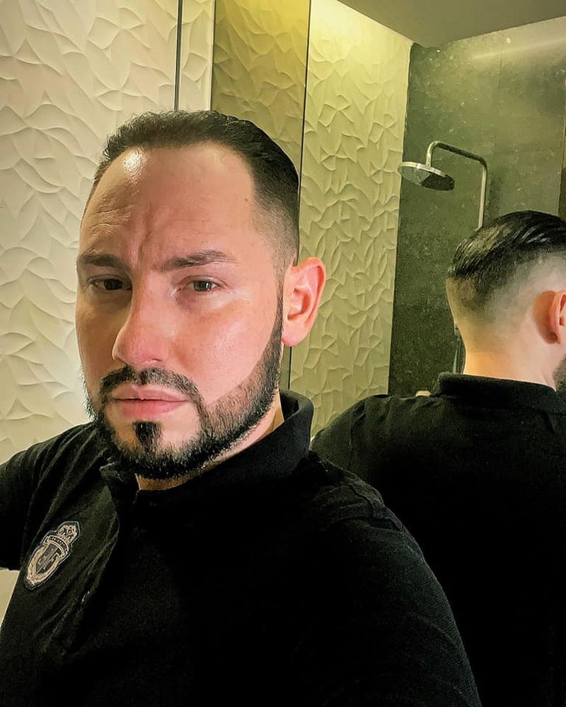 Trupul neînsuflețit al lui Andrei Versace a fost depus la capelă