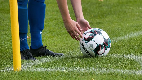 Cine este fotbalistul de la Dinamo care a murit după ce a mers la o piscină? Ce au descoperit medicii