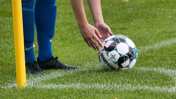 Cine este fotbalistul de la Dinamo care a murit după ce a mers la o piscină? Ce au descoperit medicii