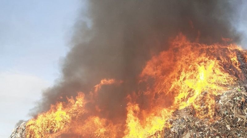 VIDEO. Incendiu devastator &icirc;n R&acirc;mnicu V&acirc;lcea. Oamenii din zonă au primit un mesaj RO-ALERT