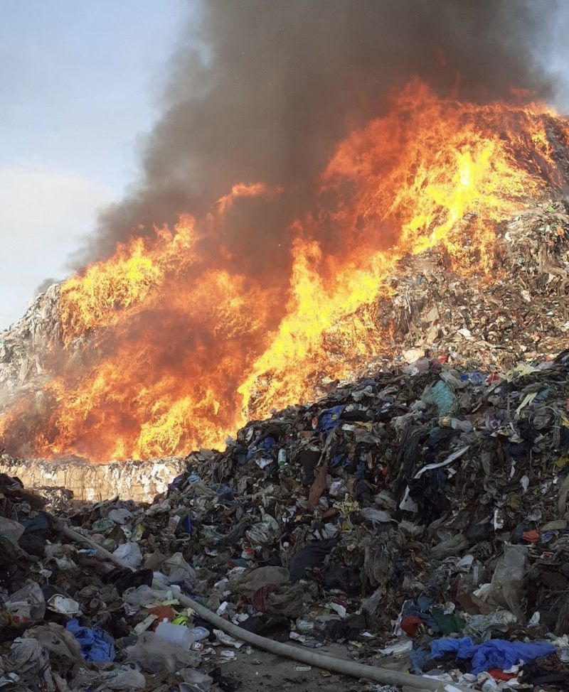 Incendiu puternic pe platforma Oltchim