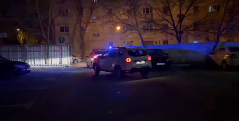 Craioveanul care a tâlhărit o femeie în scara unui bloc, condamnat cu suspendare