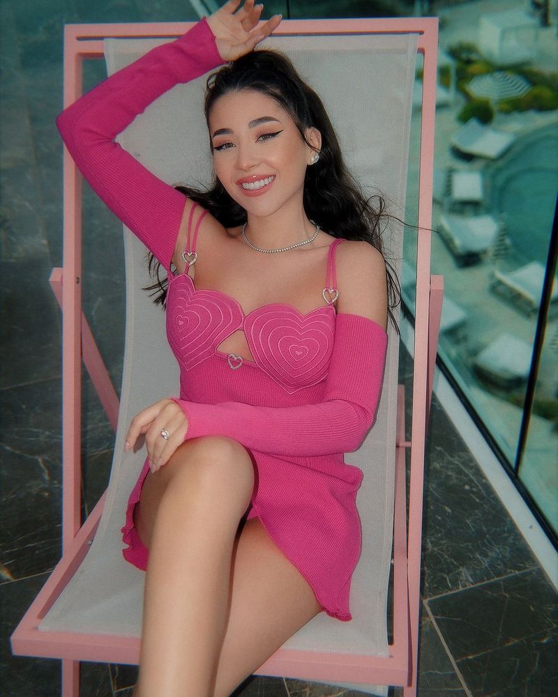 Nicole Cherry, dezvăluiri despre trucurile care o ajută să se mențină în formă 