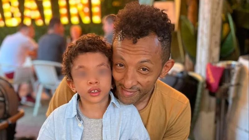 Kamara, despre noua intervenție chirurgicală la care va fi supus fiul său, Leon: &bdquo;Ar trebui să mai facă o operație, la o clinică din Madrid, la genunchi și la coate&rdquo;