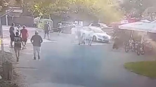 Care este starea fetiței de 7 ani rănită &icirc;n accidentul din parcarea Parcului Pantelimon de pe Șoseaua Gării Cățelu: "Au apărut complicații"