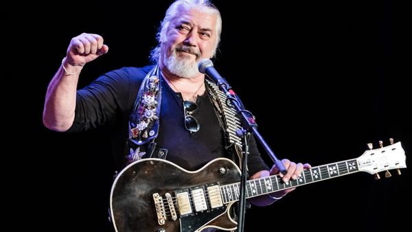 Emoții mari pentru trupa Phoenix! Care este starea de sănătate a lui Nicu Covaci: „Tratamentul postoperatoriu nu s-a putut finaliza din cauza complicațiilor”