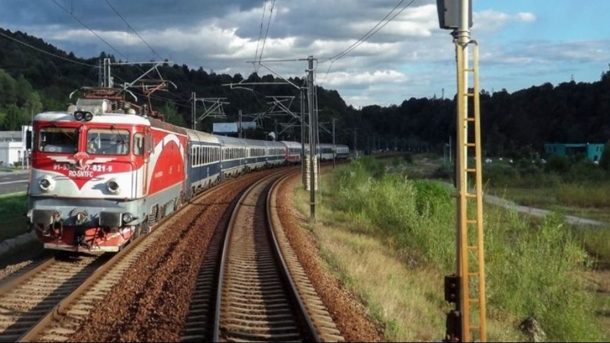 CFR renunţă la ideea de a da jos din tren pasagerii cu boli contagioase