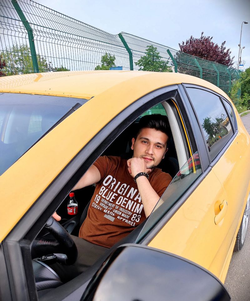 Alin iubea să conducă