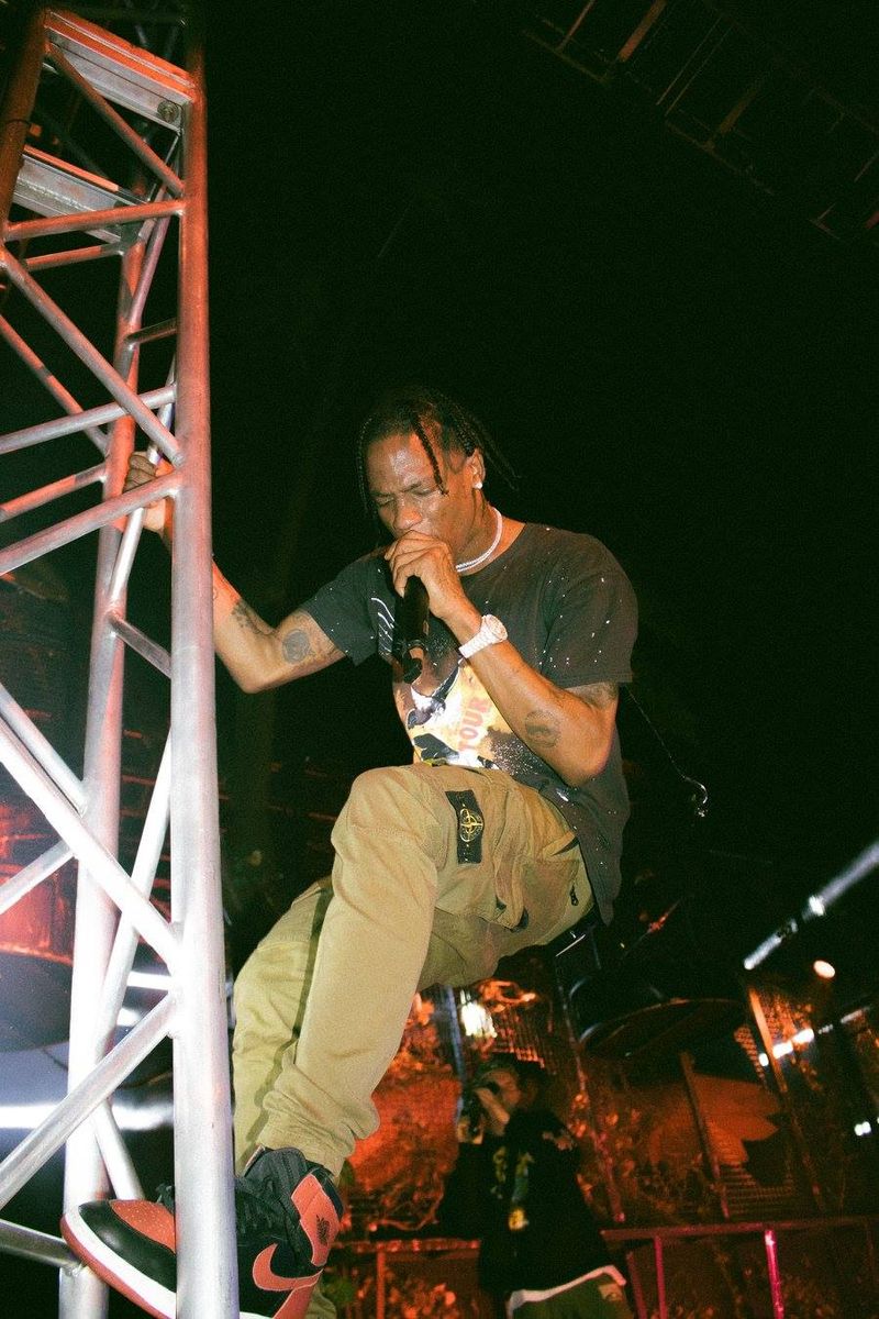 Travis Scott a fost eliberat din arest după ce s-a bătut cu bodyguardul său