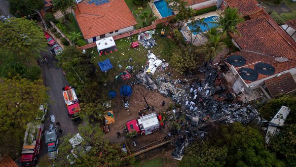 De ce s-ar fi prăbușit, de fapt, avionul brazilian care a ucis 62 de persoane? Ce arată cutia neagră