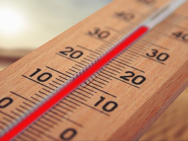 Temperaturi extreme &icirc;n Rom&acirc;nia! Meteorologii au emis cod portocaliu de caniculă &icirc;n București și alte zone ale țării