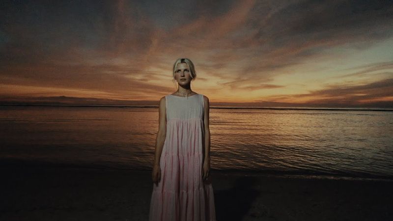 DARA a lansat piesa "Noaptea gri"