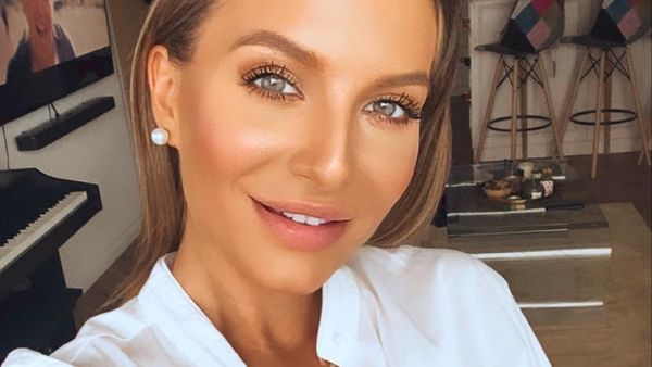 Cum arată Ana Baniciu la doar două luni după naștere?  Fanii artistei, șocați de transformare