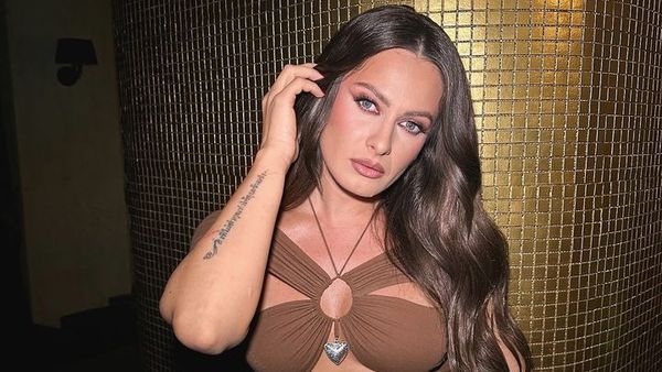 Momente de panică pentru Raluka! Artista a făcut pană cu mașina în timp ce se grăbea la tatăl ei la spital