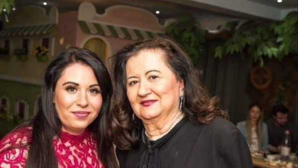 Mesajul transmis de Oana Roman la parastasul de 6 luni al mamei sale, Mioarei Roman: „Dumnezeu să o odihnească în pace și lumină!”