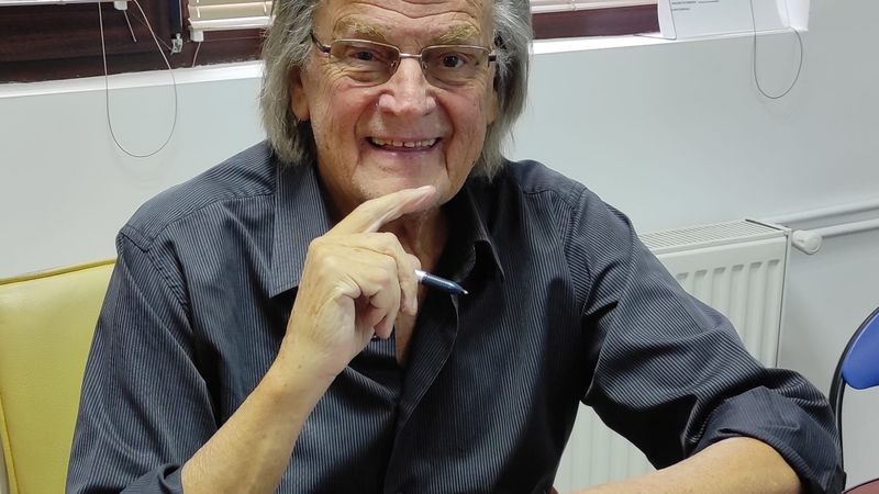 Care este starea de sănătate a actorului Florin Piersic și c&acirc;nd va reveni pe scenă: &bdquo;Toată lumea suferă din cauza asta&rdquo;