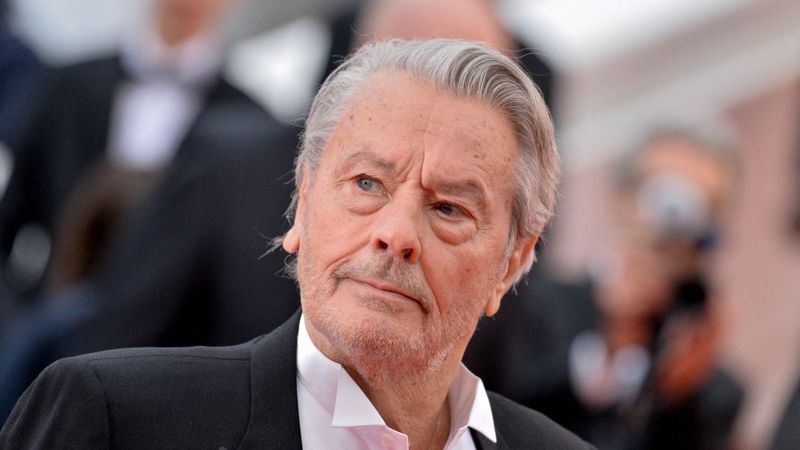 Alain Delon, personalitate controversată și simbol al cinematografiei franceze! Marele actor s-a stins din viață la 88 de ani