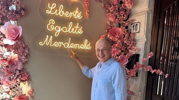 Mircea Geoană, fascinat de o patiserie din București, celebră pe Netflix